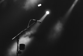 microphone-1148938_960_720.jpg